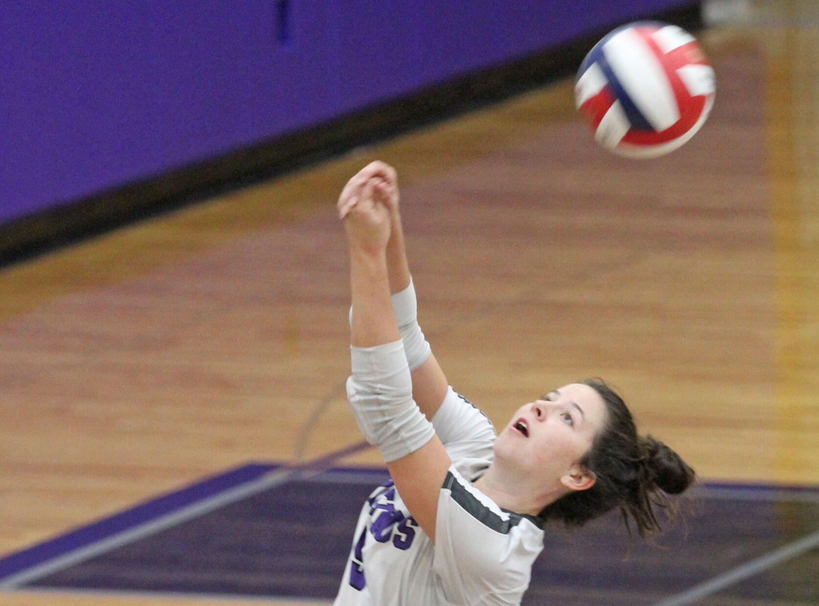 Volleyball: Stoughton beats Craig in five sets to earn first regional ...