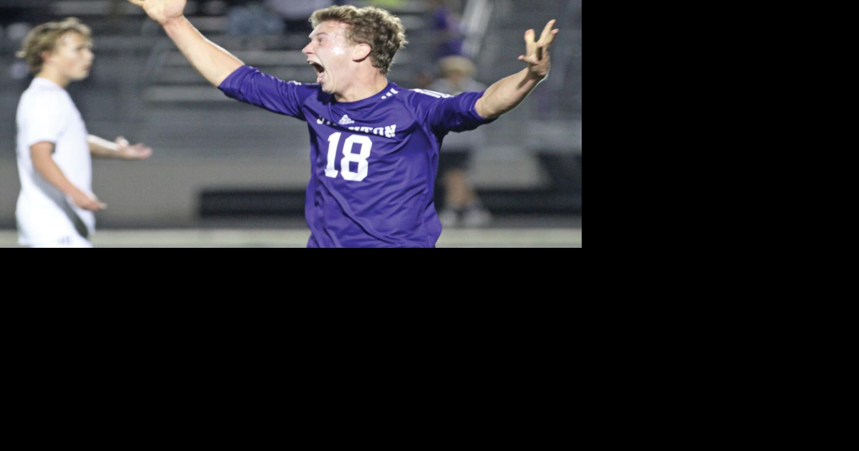 Boys soccer No. 1 Wauwatosa East knocks out Stoughton in regional