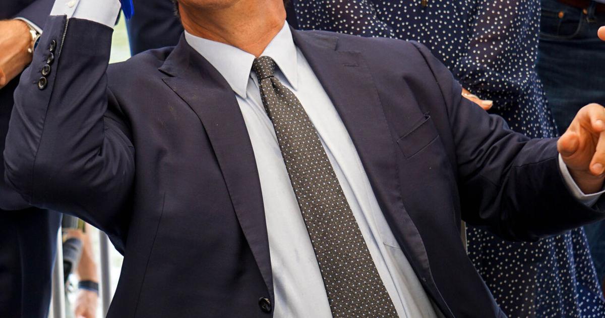 Hello, Governor! | Multimedia | suncoastnews.com
