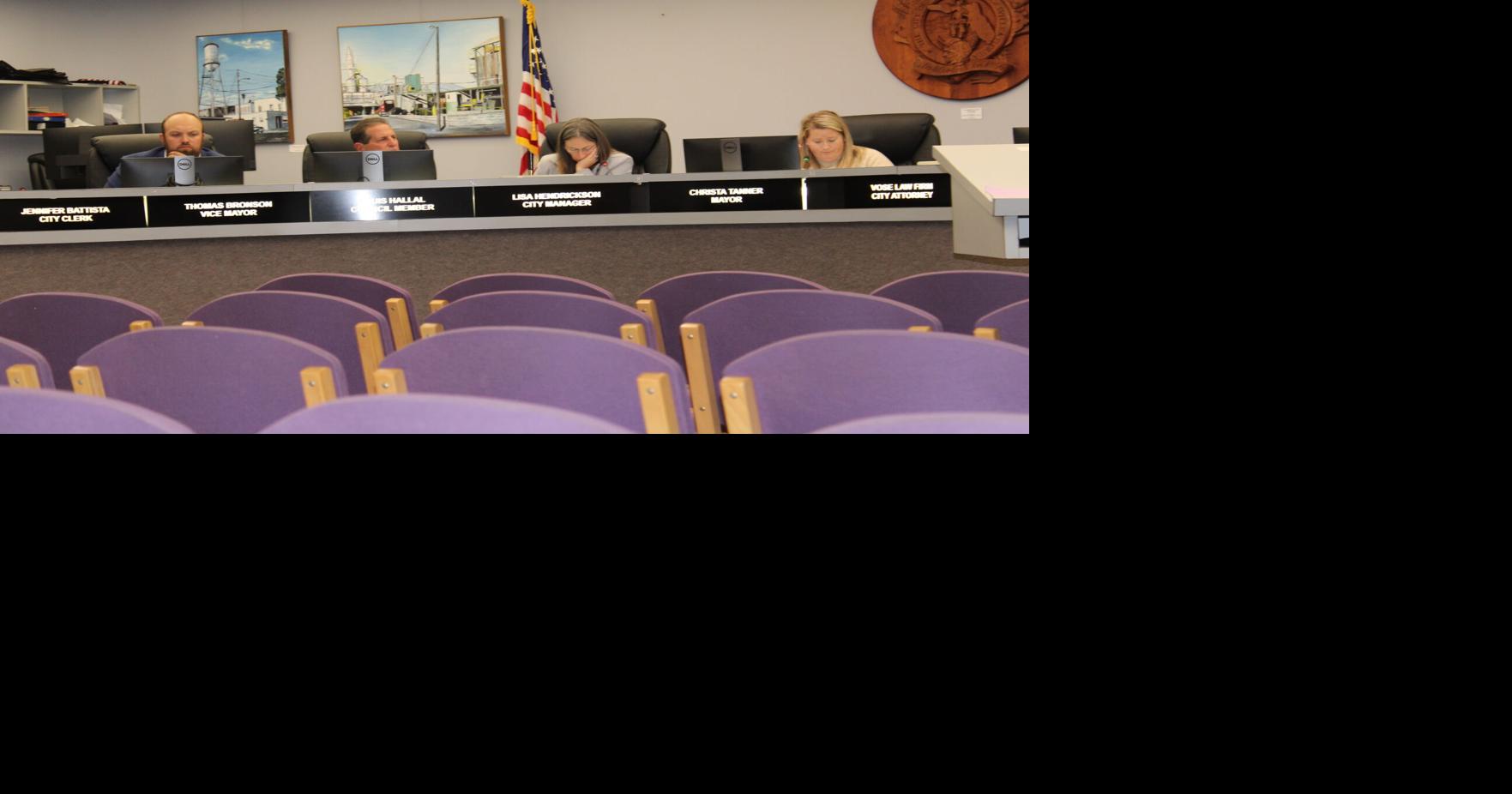 Brooksville OKs 5% raise for city manager