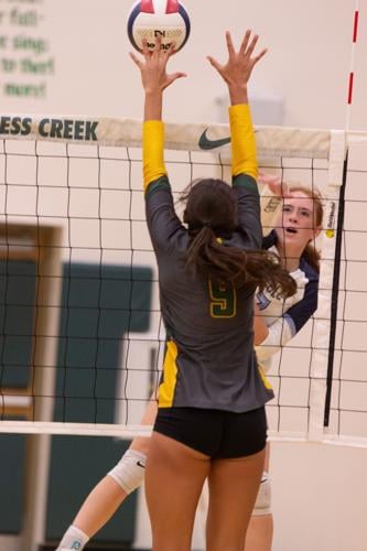 Wildcats lose volleyball playoff opener in five sets