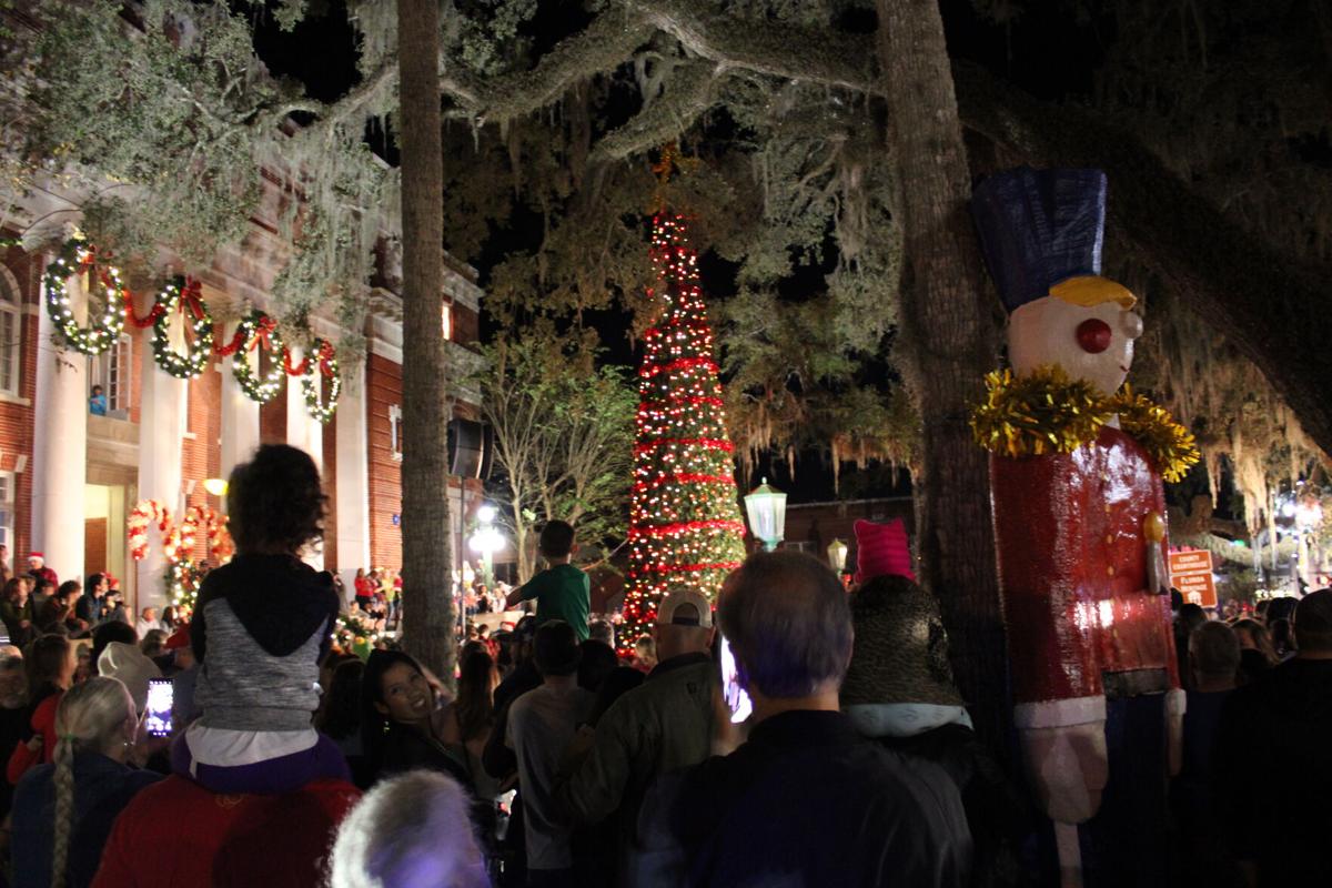 Brooksville Christmas Tree Lighting 2022 Brooksville Tree-Lighting Brings Out Crowd In Holiday Mood | News |  Suncoastnews.com