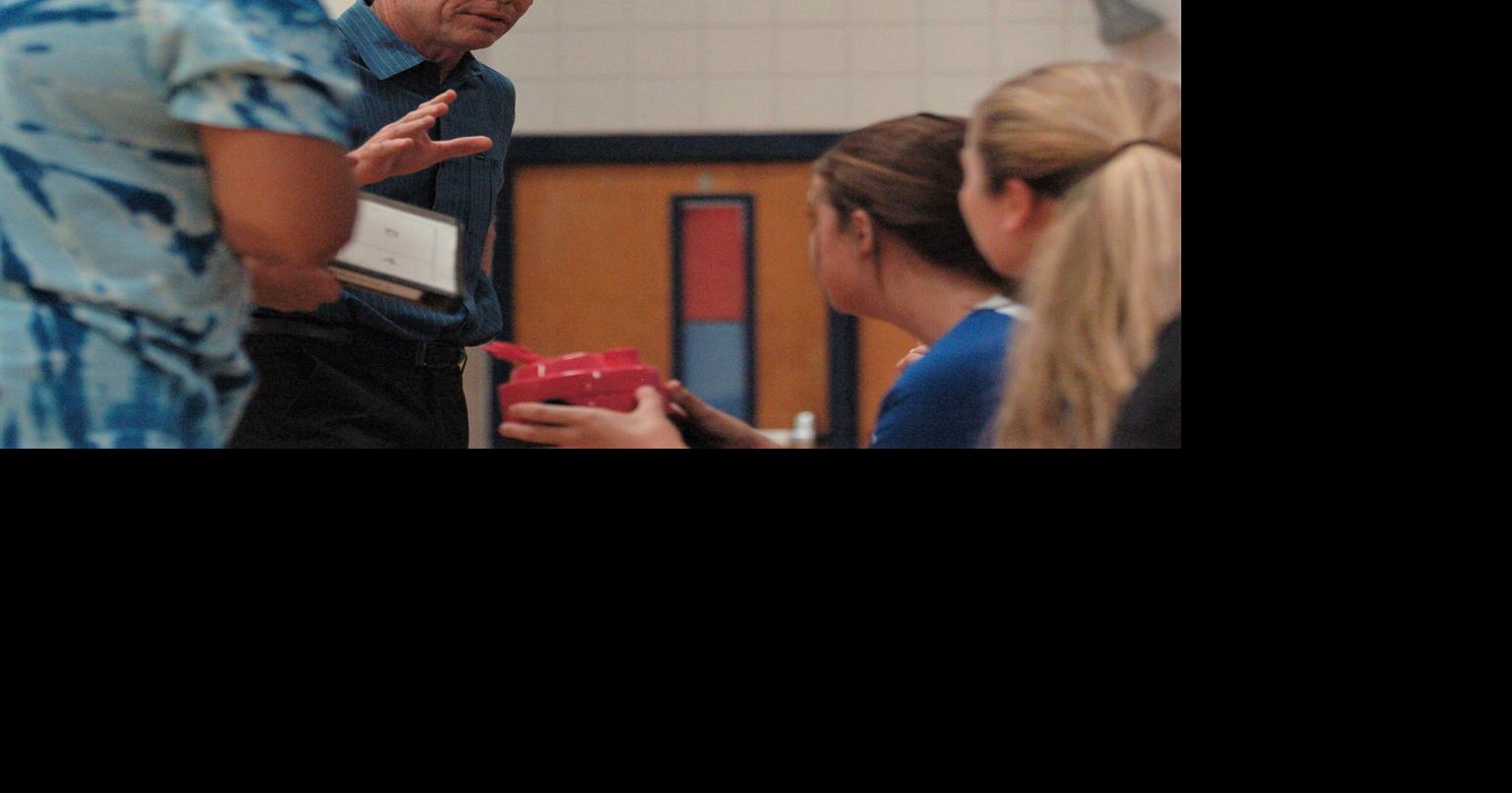 Former coach takes over East Lake volleyball midseason Sports