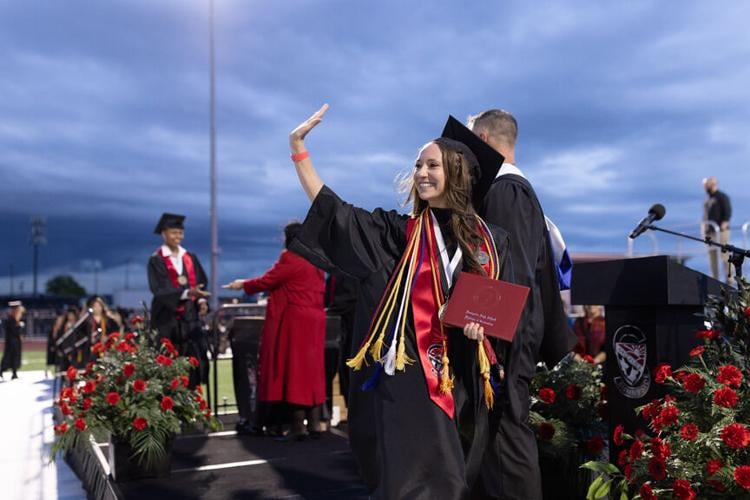 437 seniors graduate from Sunnyside High School Graduation