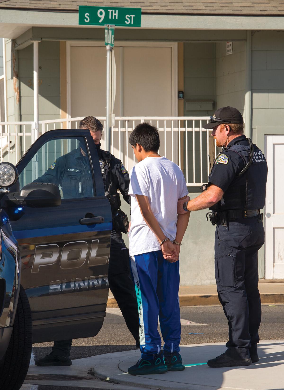 Driveby gun battle erupts in Sunnyside, strikes homes, school News