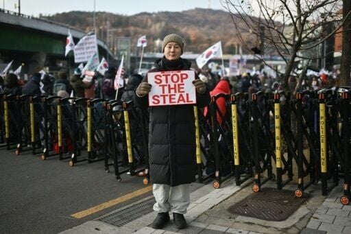 Youtube Patriots? The Men Backing S. Korea's Impeached President 