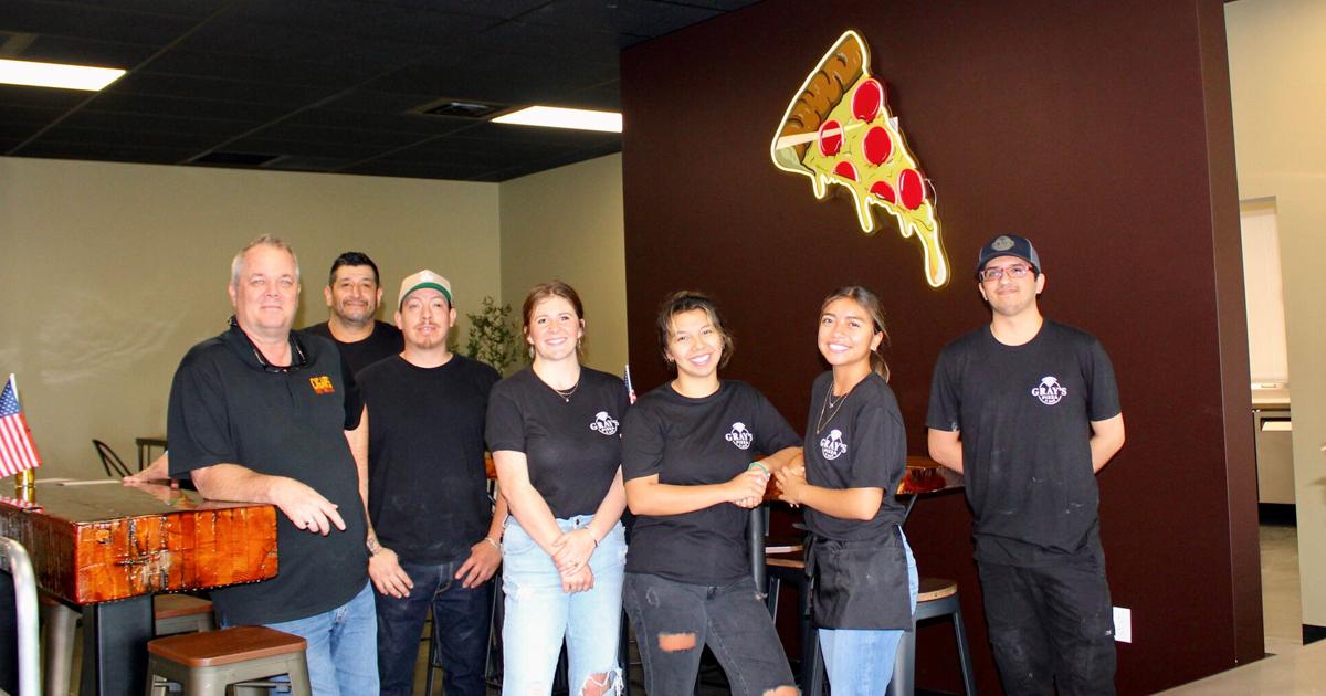 Chef with 40 years’ experience opens family pizzeria