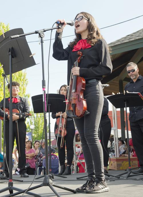 05_08_Cinco de Mayo_SHS Mariachi2.jpg