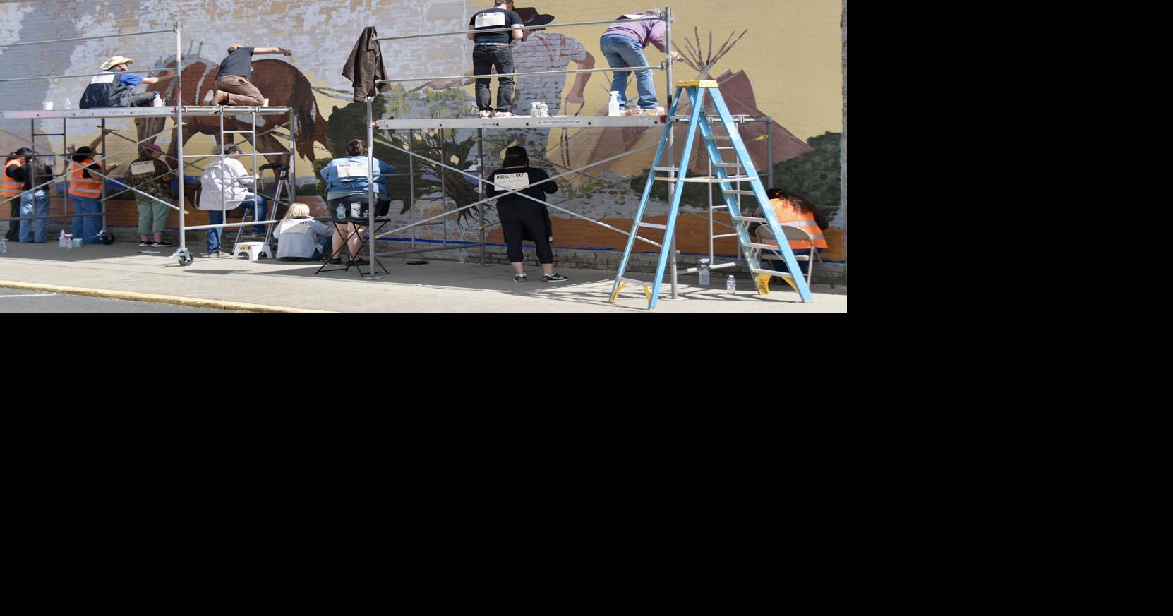 First mural gets new life as Toppenish revives ‘Mural in a Day’