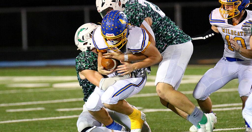 Blackwell headed to playoffs again after overwhelming Gorillas, 79-24