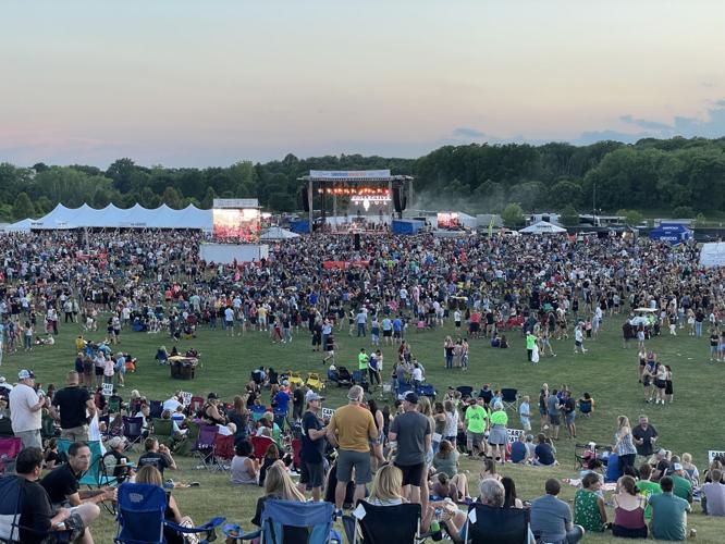 More than 30,000 fans attend Lakefront Music Festival Prior Lake