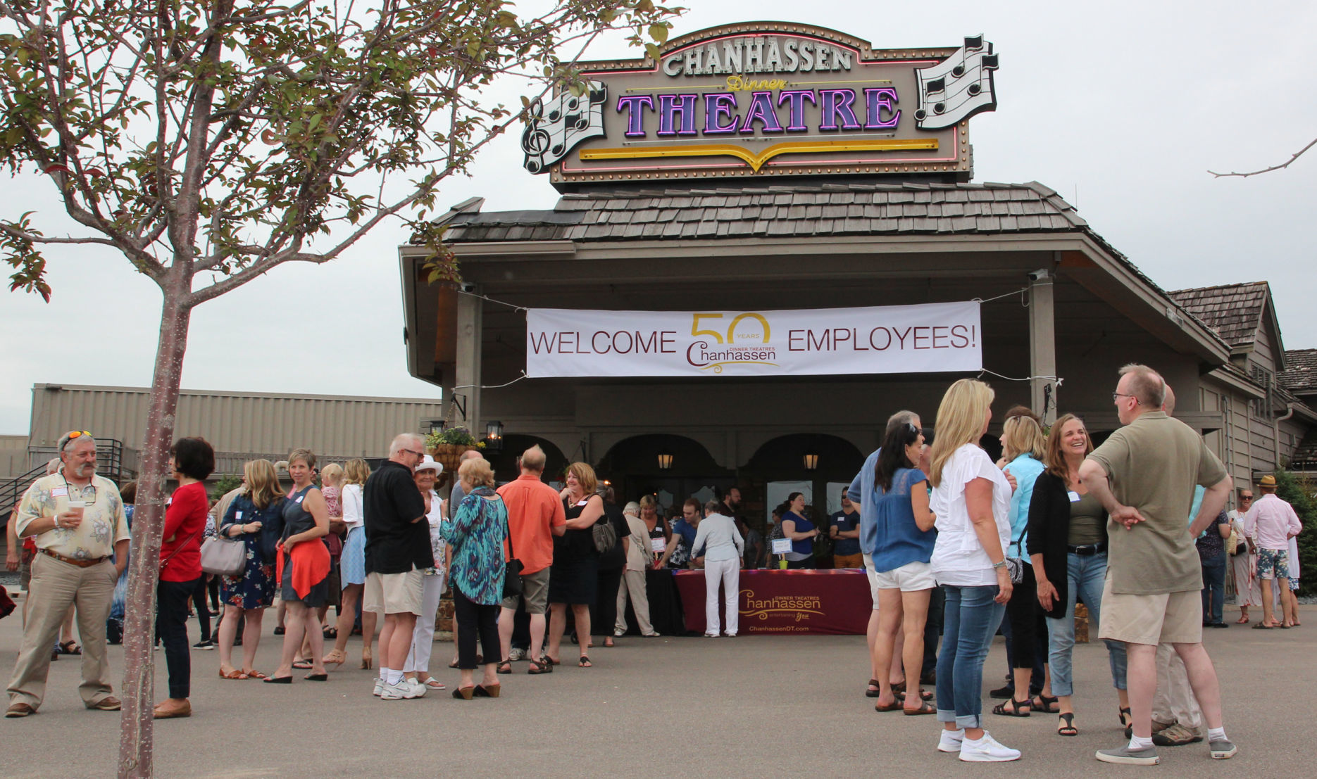 chanhassen fireside theater