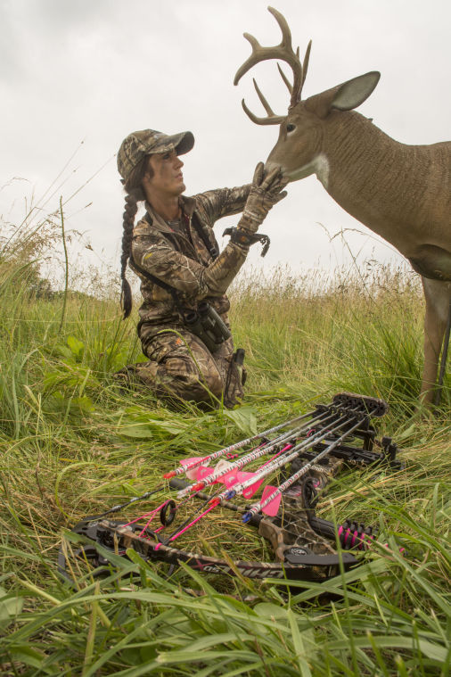 Straight Shooter Carver Woman Hosts Tv Hunting Show Local