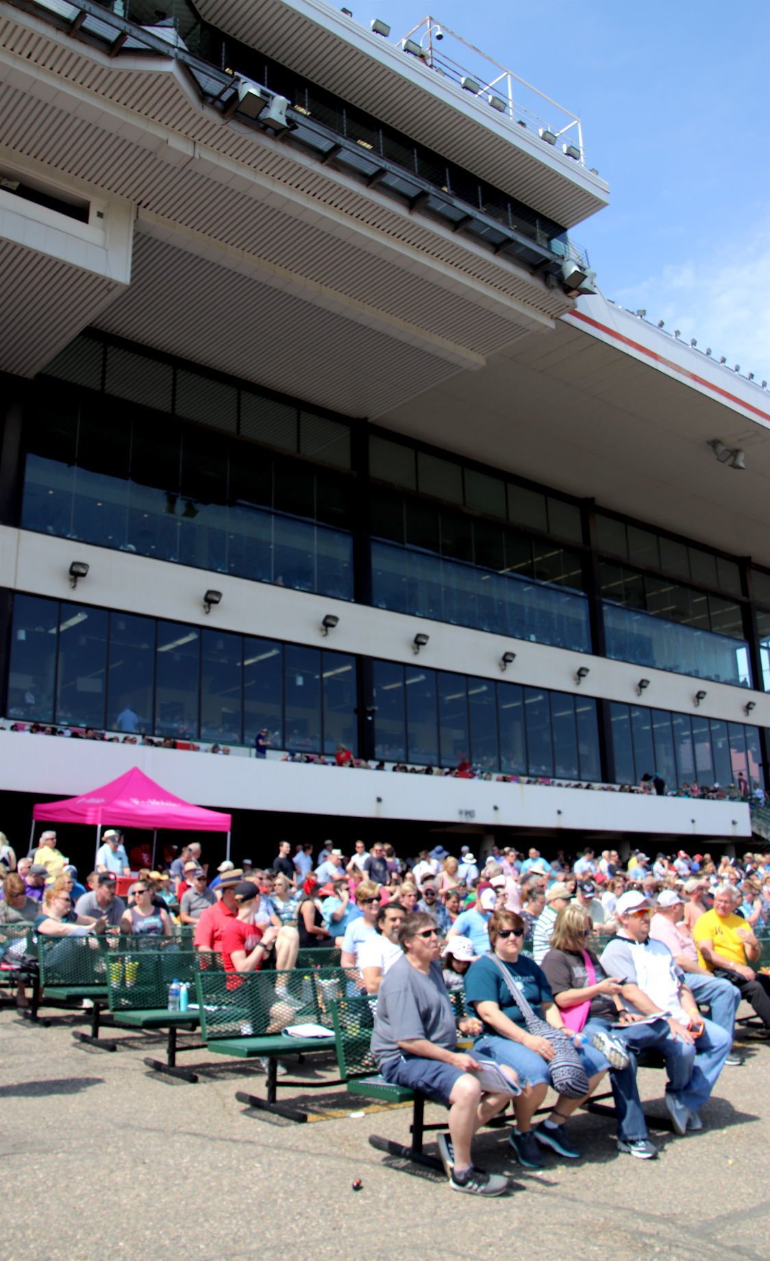 Kentucky Derby Party at Canterbury Park Shakopee News