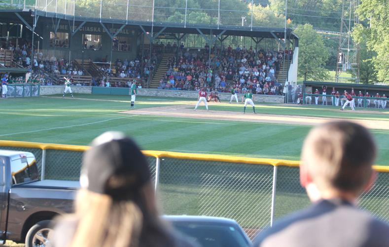 For Minnesota baseball fans, going to Saints game 'a little, tiny