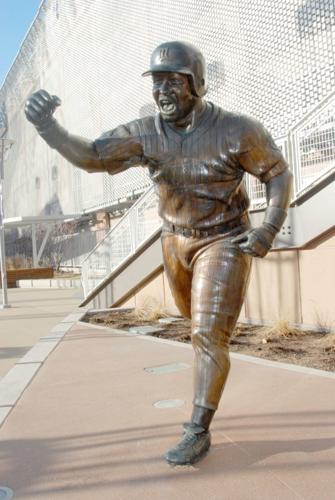 The Sporting Statues Project: Harmon Killebrew: Minnesota Twins