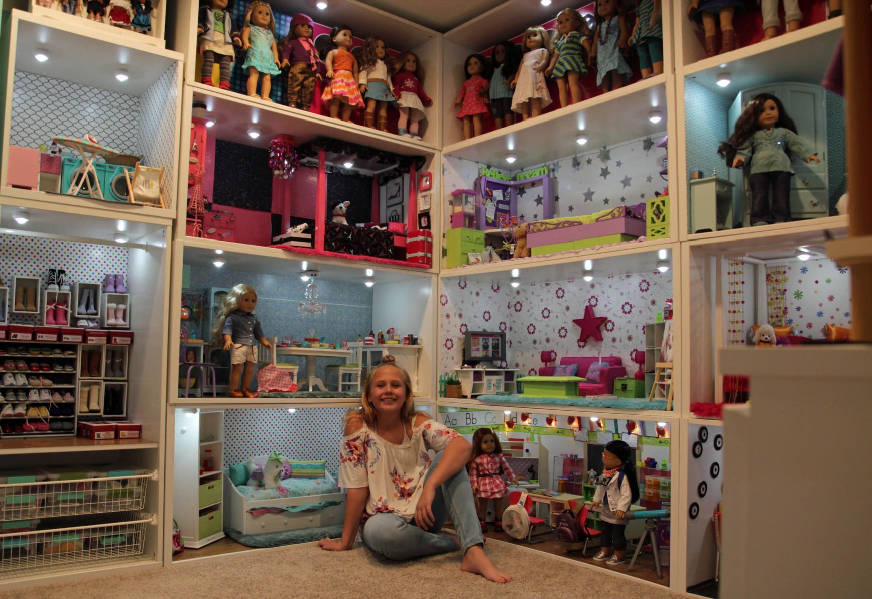 american girl dollhouse