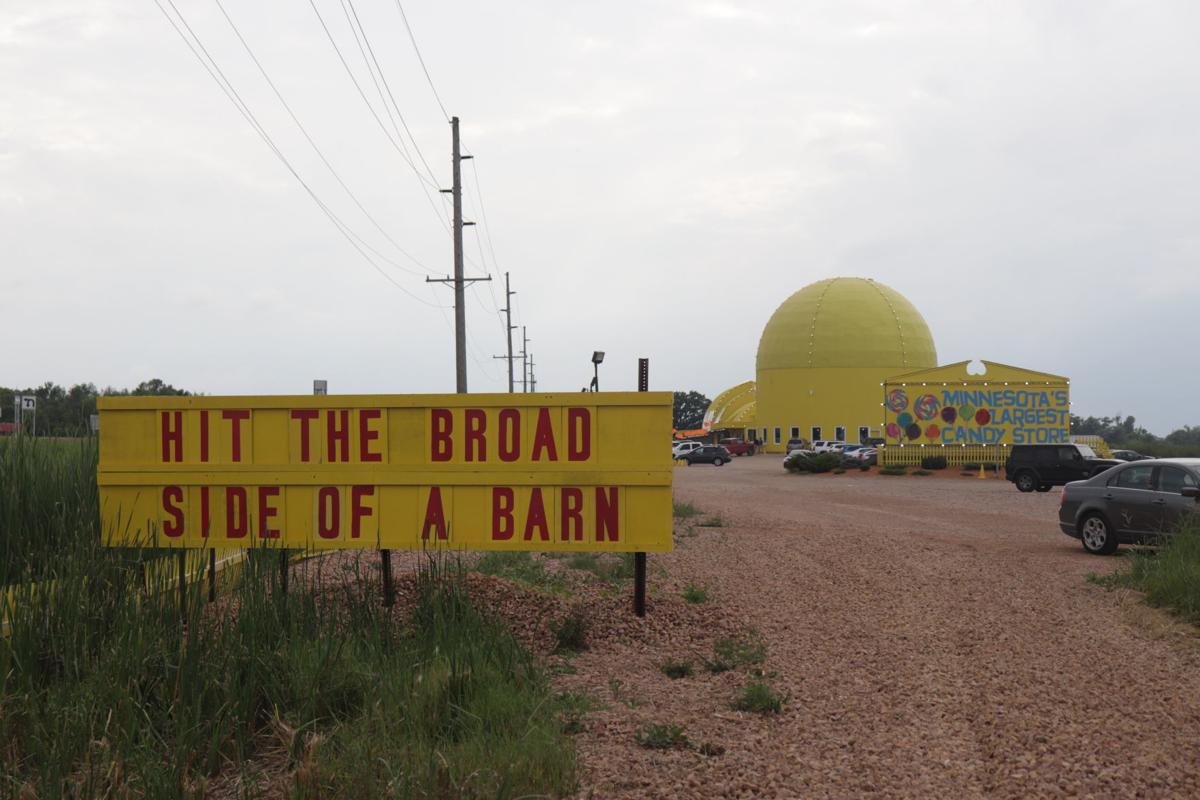 Minnesota S Largest Candy Store Maintains Sense Of Humor In Wake