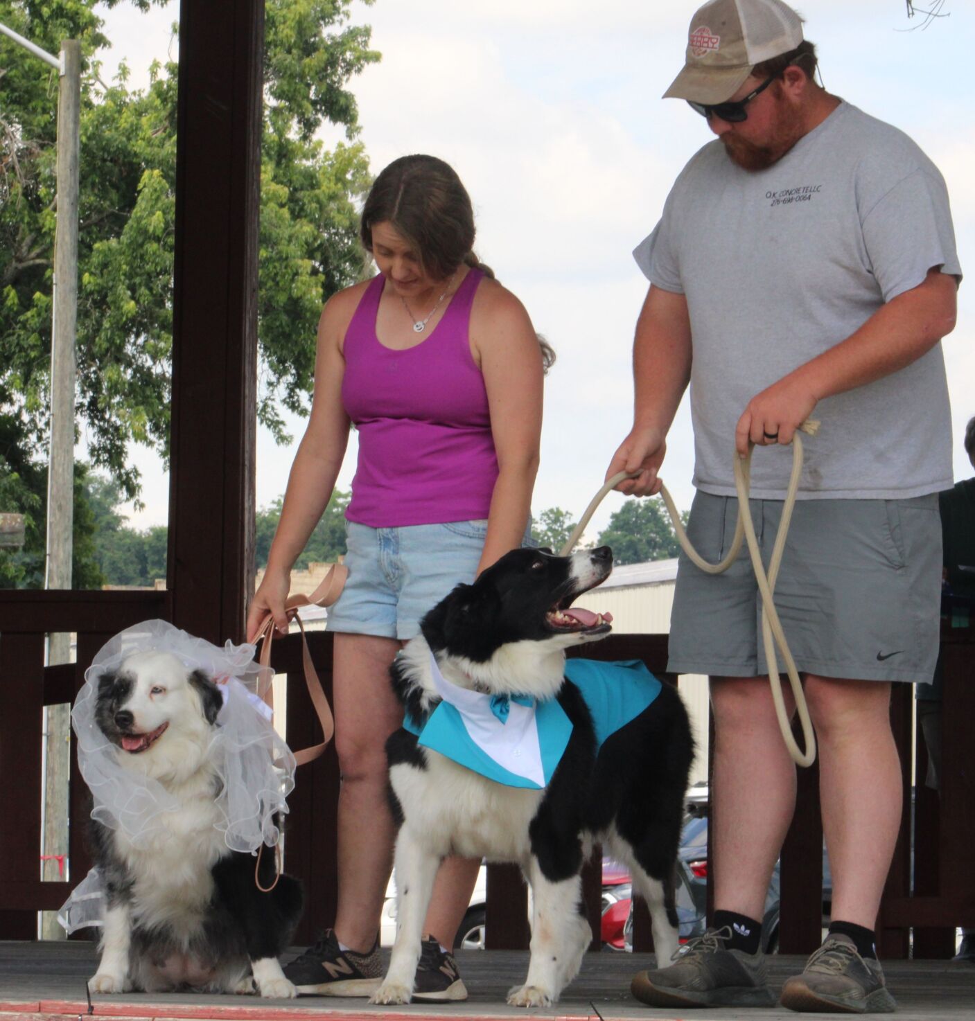061026-smy-news-Woofstock-p4.JPG
