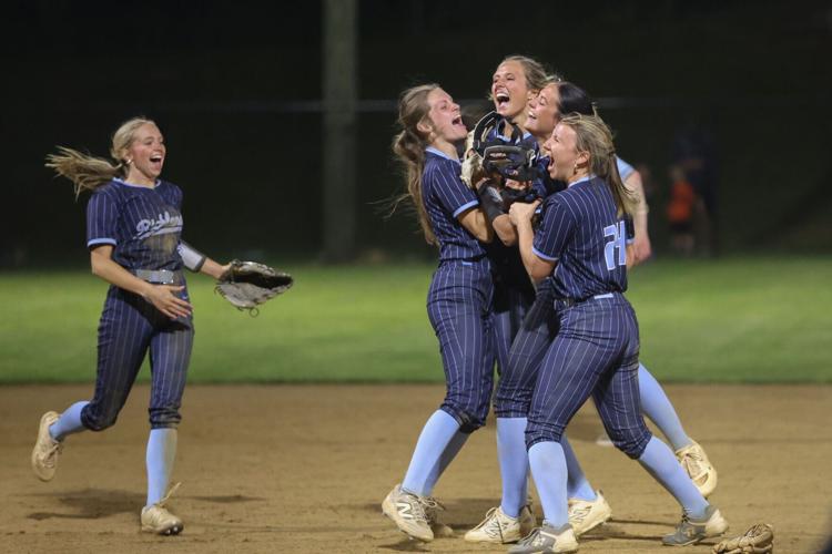 Region 2D Softball Semifinals: Richlands vs Central