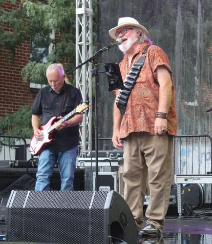 072226-smy-news-DowntownFest-p9.JPG
