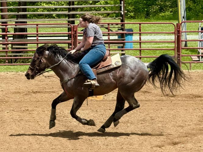 050926-smy-news-FFAHorseShow-p7.JPEG