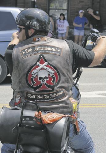 2A counter-protester