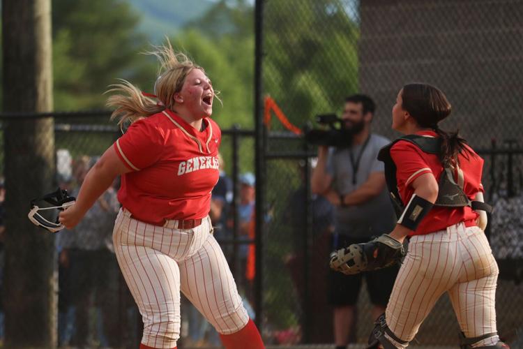 Region 2D Softball Semifinals: Lebanon vs Lee High