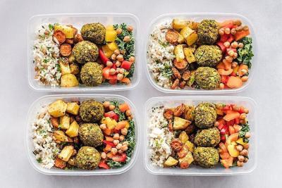 When healthy eating meets a busy schedule: The search for nutrition that fits real life