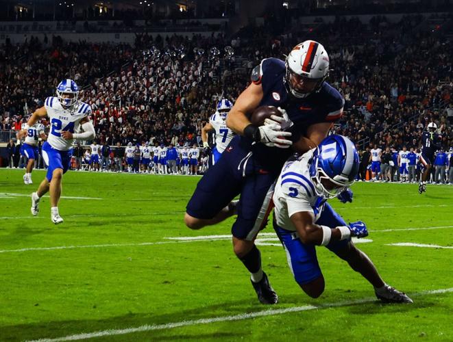 102326-cdp-news-uvafb-duke-08.JPG