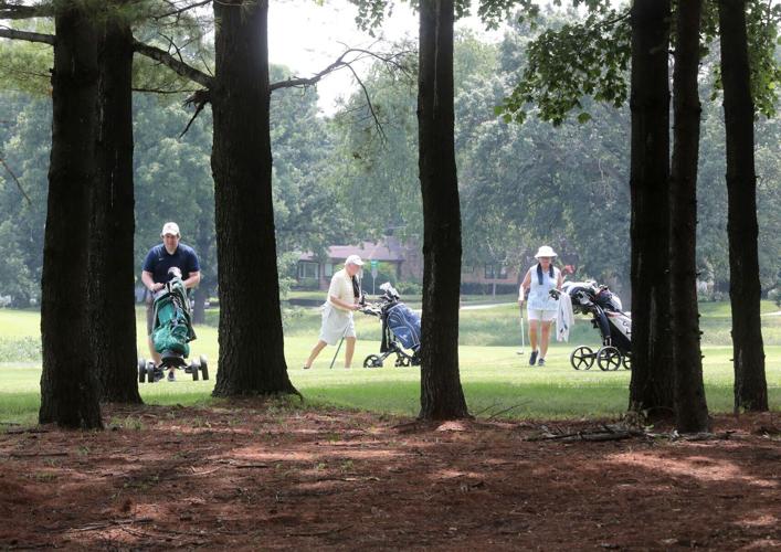 Glen Golf Park - golfers