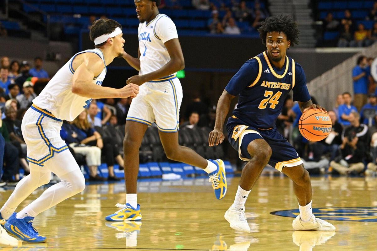 COLLEGE BASKETBALL: OCT 28 UC Irvine at UCLA