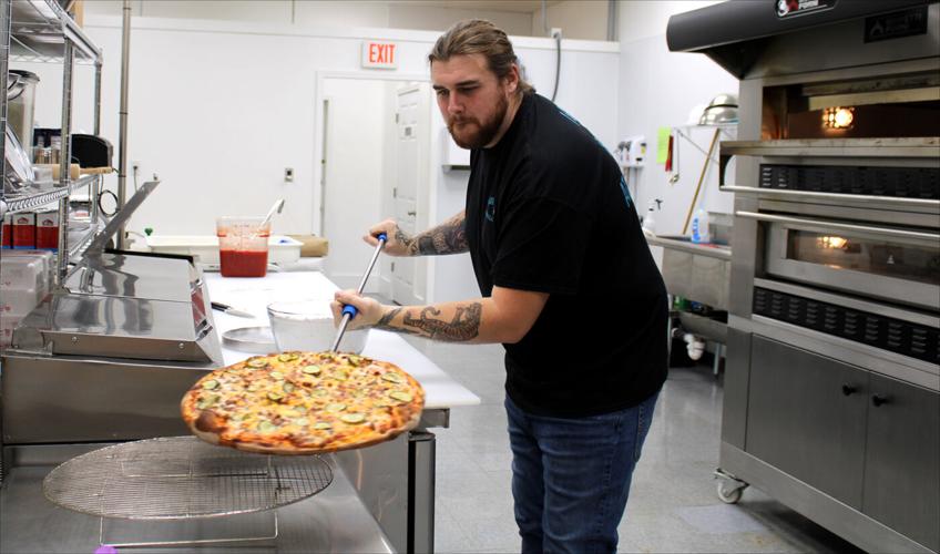 061723-smy-news-main-GordosPizza-p5.jpg