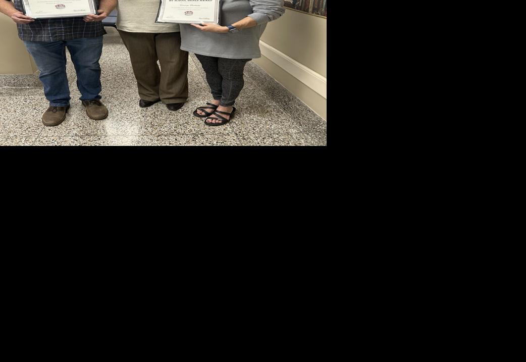 032925-smy-news-main-SchoolAwards-p3