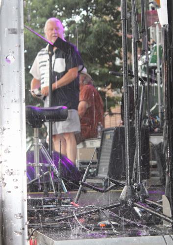 072226-smy-news-DowntownFest-p6.JPG