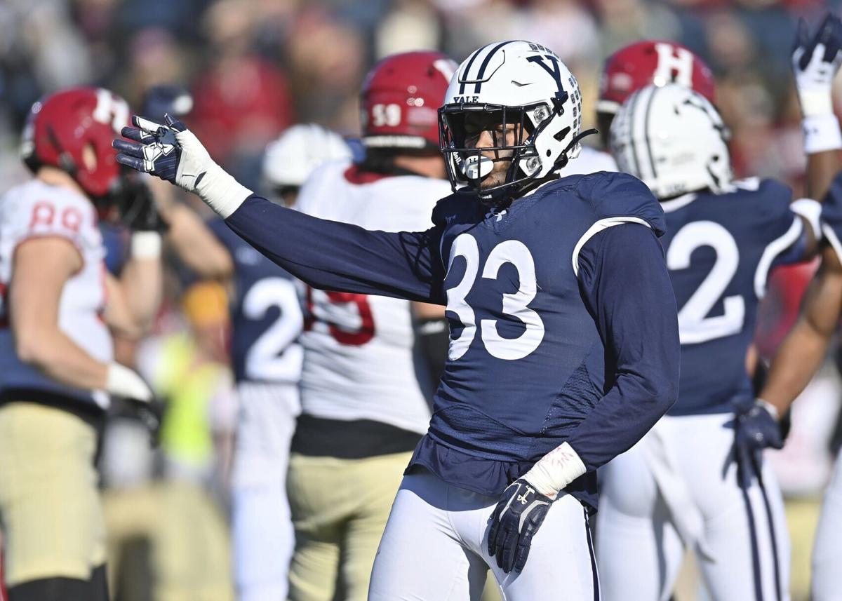 COLLEGE FOOTBALL: NOV 18 Harvard at Yale