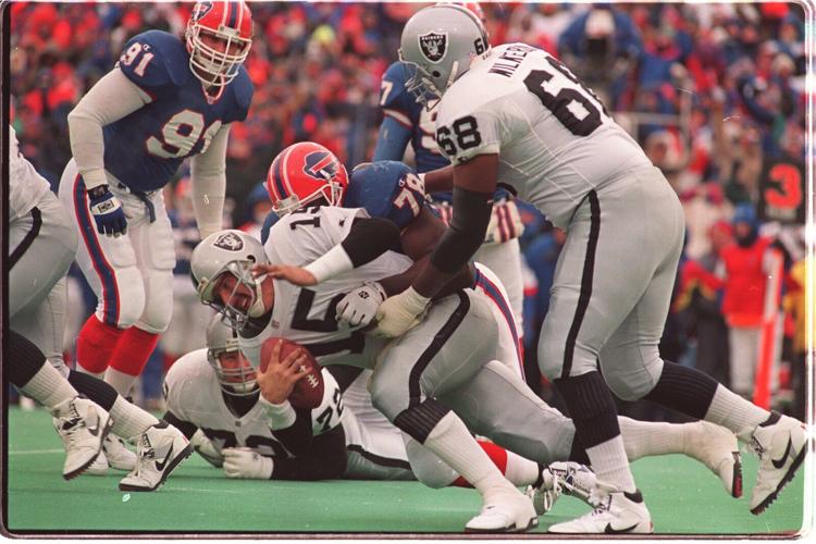 Smith sacks Hostetler