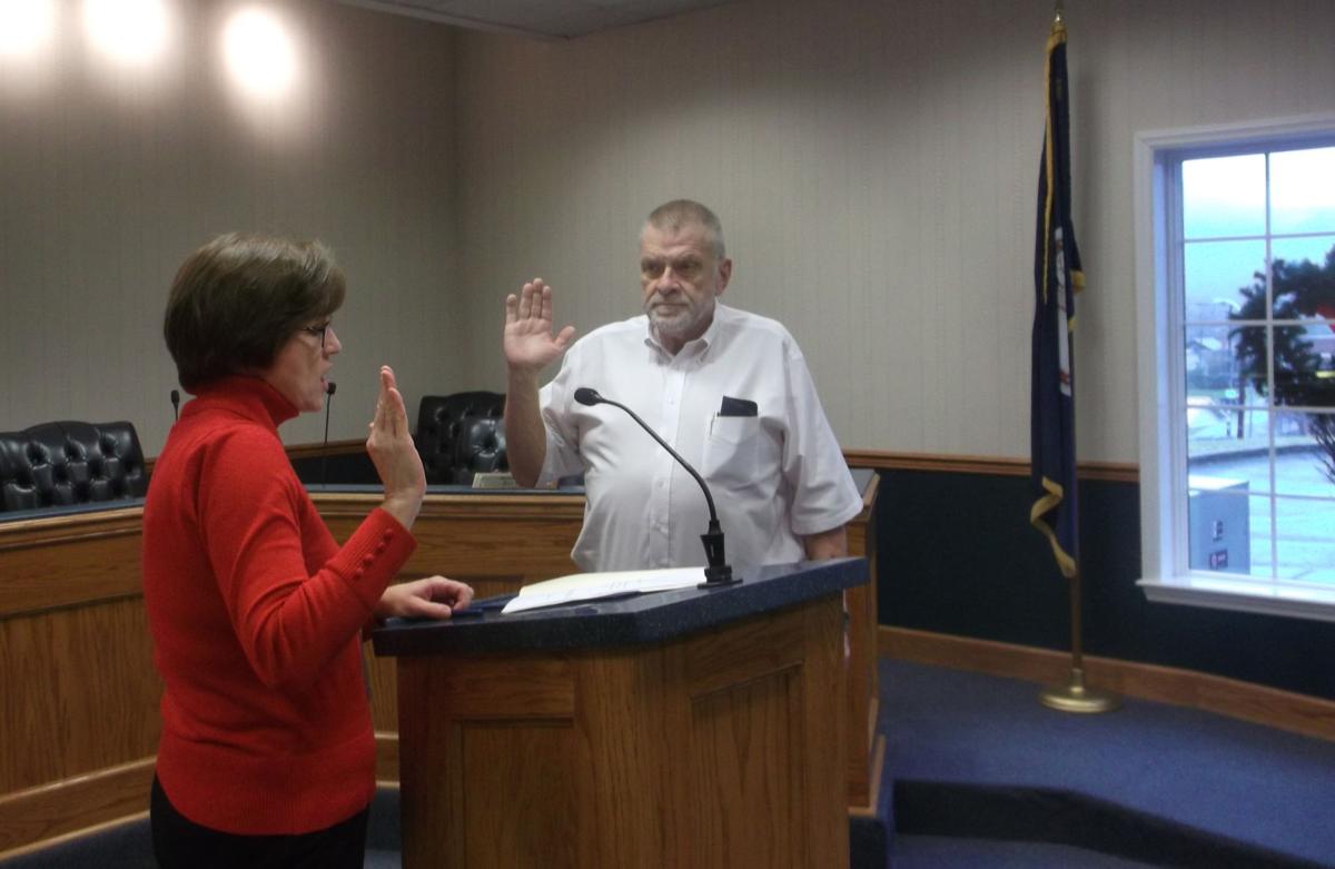 Richlands holds ceremony for new officials Richlands News