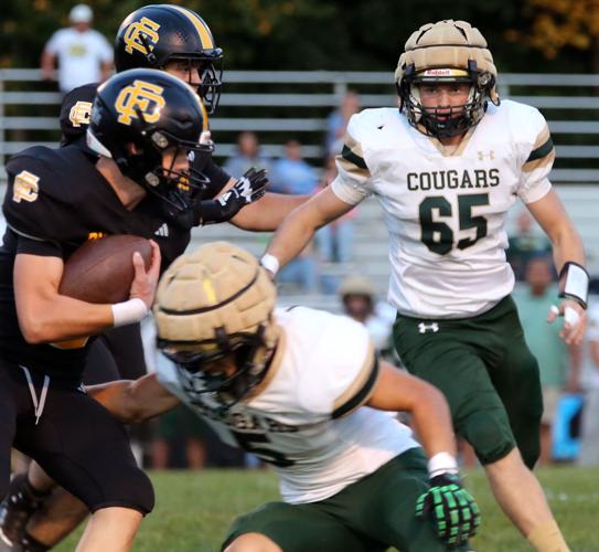 100226-football-fchs-patrick-3.jpg