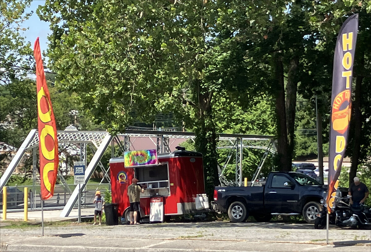 Marion Food Trucks Parking