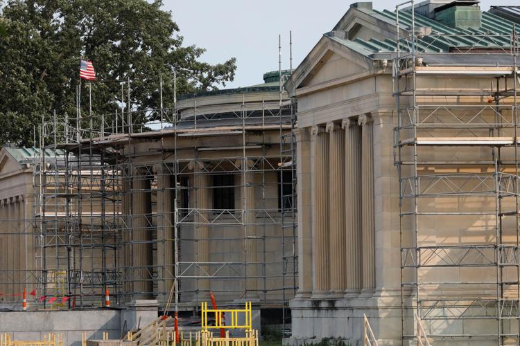 1905 building gets facelift