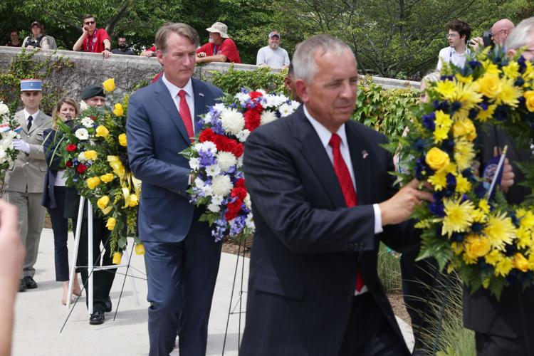 060624-lna-news-ddayearlyversion-p2