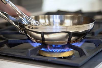 Gas stove