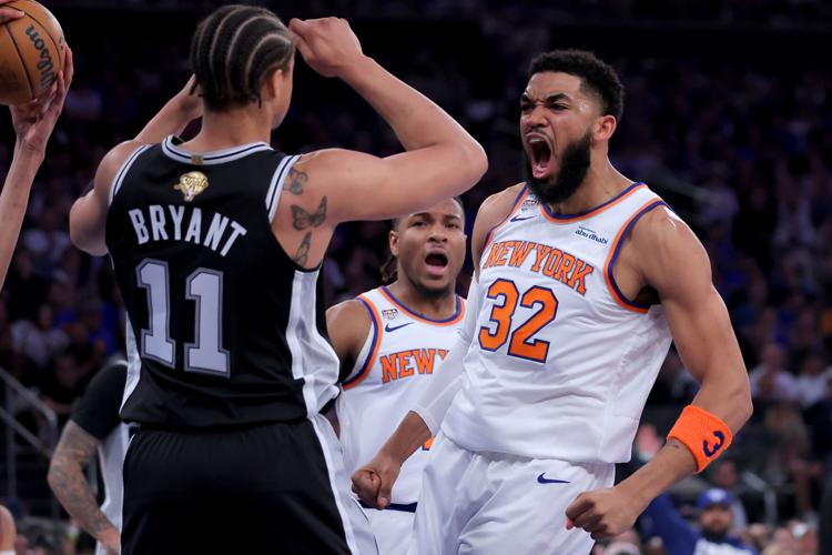 BASKETBALL-NBA-NYK-SAS/
