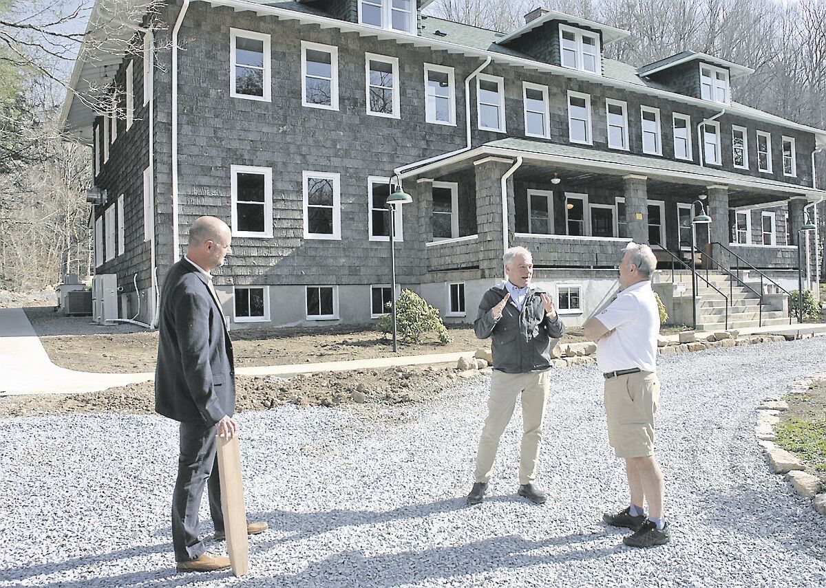 Sen. Kaine BRDC visit