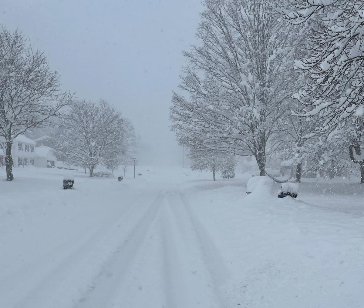 East Aurora snow street scene on 11-18-22