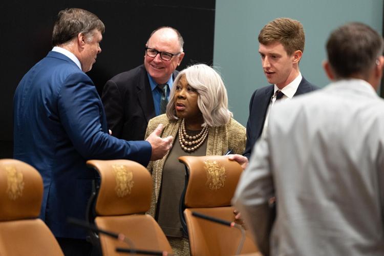 041526-rtd-met-bills