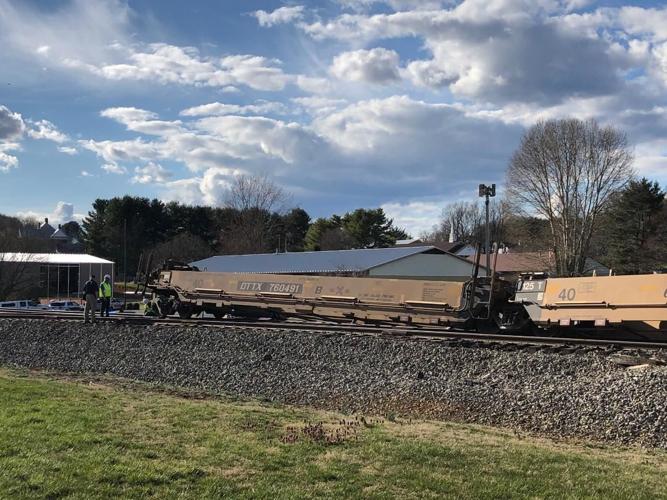 RR Train Derail 3