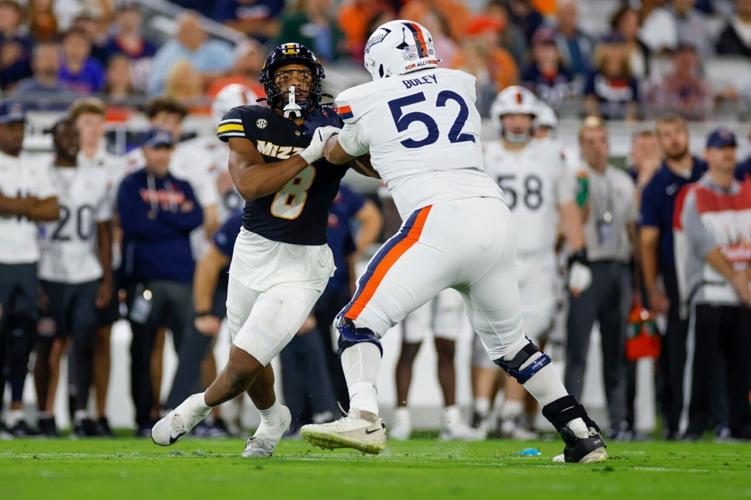 COLLEGE FOOTBALL: DEC 27 TaxSlayer Gator Bowl Virginia vs Missouri