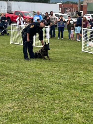 080925-smy-news-main-NationalNightOut-p3